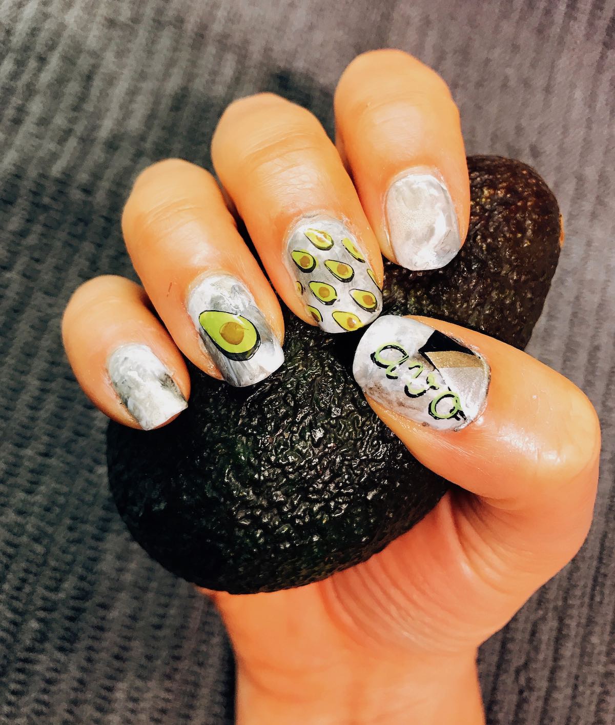 Nail art avocado