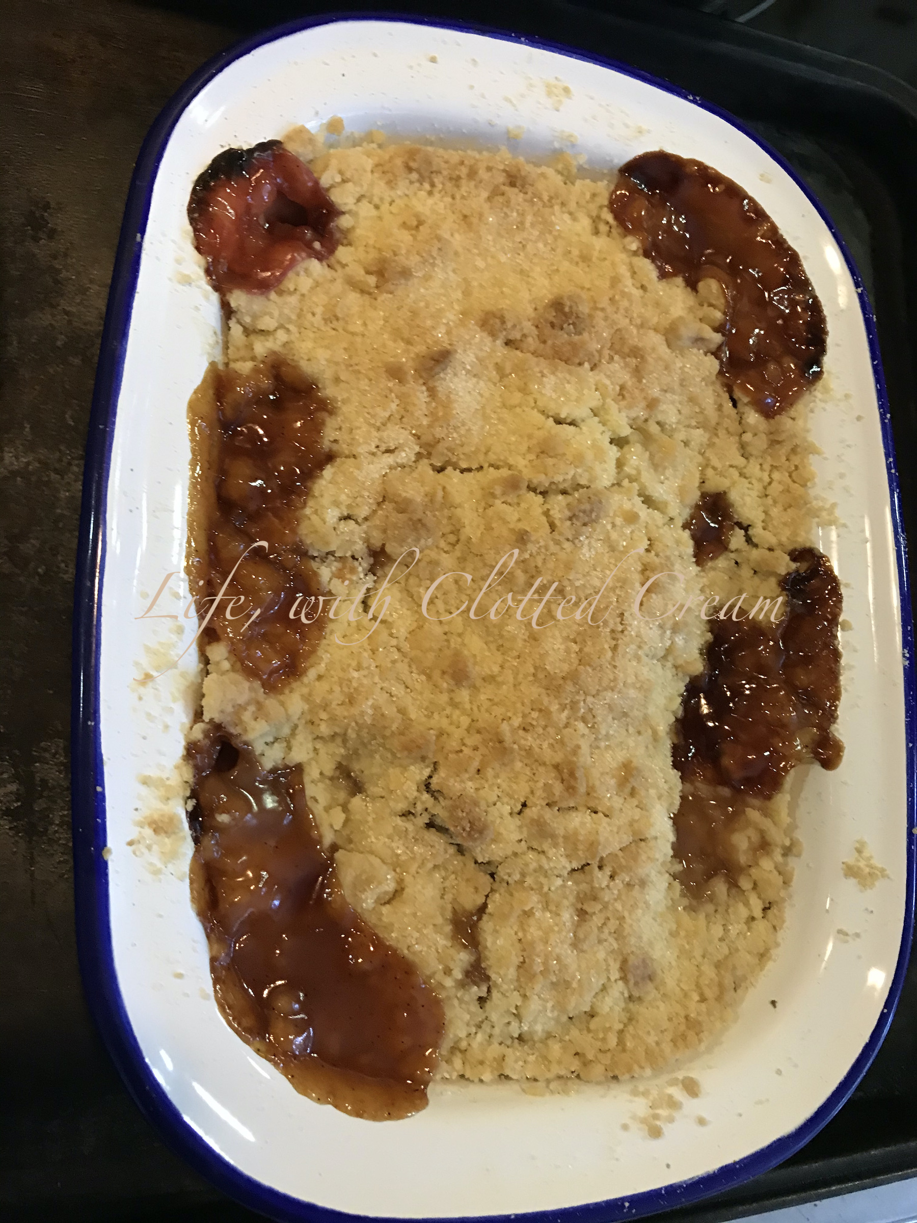 Apple and Rhubarb crumble